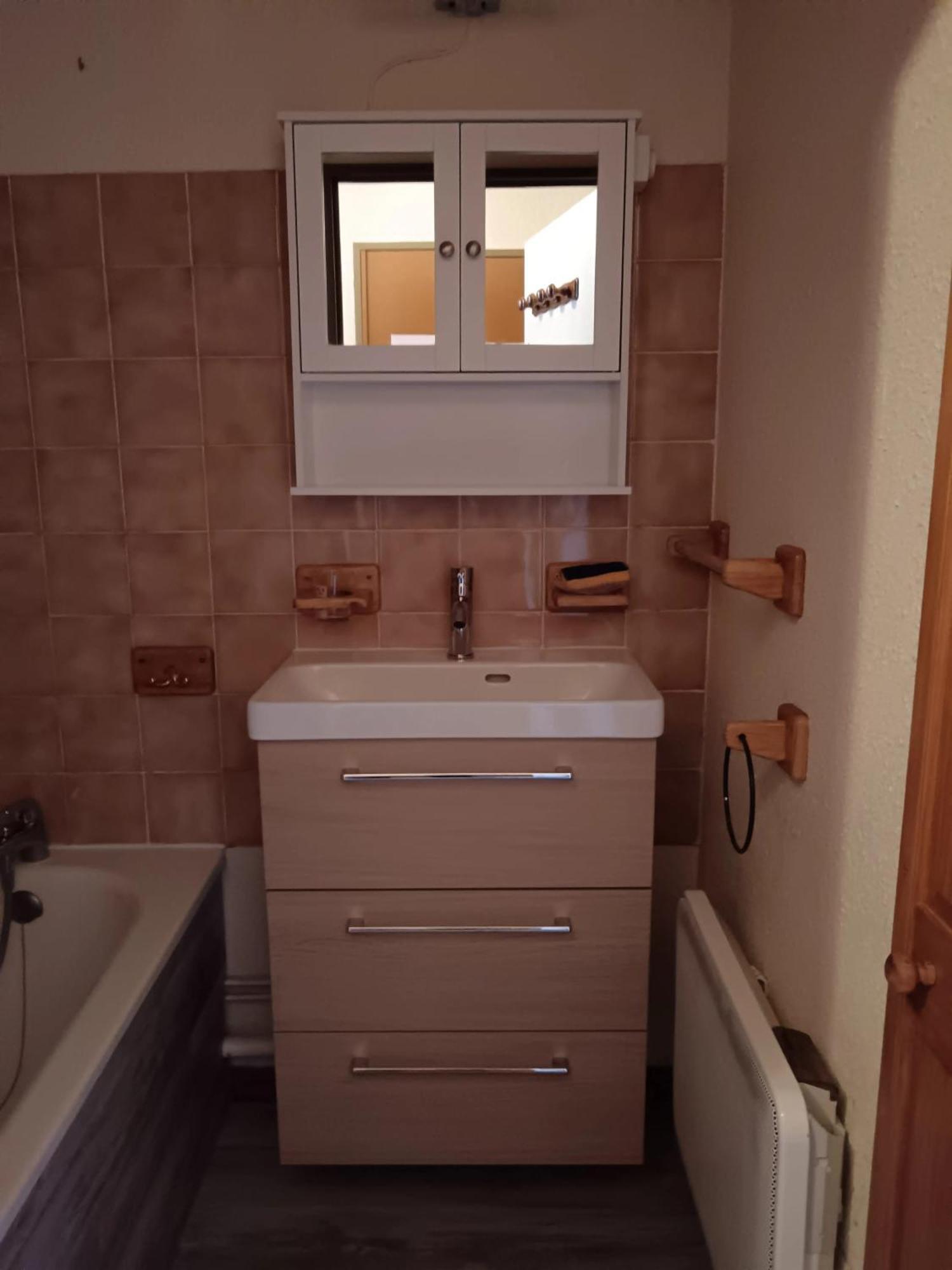Appartement Confortable Avec Vue Sur La Montagne นอเทรอ-ดาม-เด-เบลล์คอมบ์ ภายนอก รูปภาพ